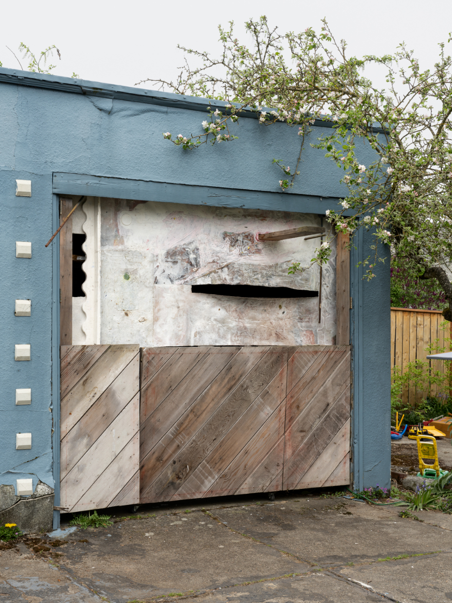 Double Garage 20260420-007
